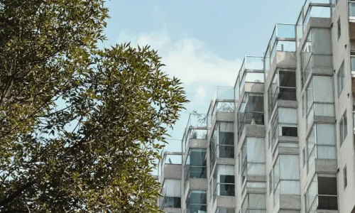 Сравнение: вторичный рынок vs новостройки бизнес-класса в Москве